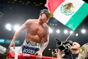 Canelo no podrá volver al ring en septiembre ante contingencia