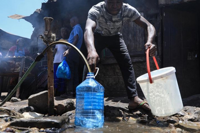 Hasta 50% del agua en el mundo es robada