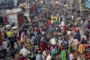 India superará a China como el país más poblado del mundo