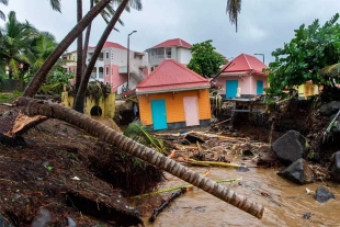 Inundaciones, aldeas aisladas y 800 evacuados deja Fiona en Dominicana