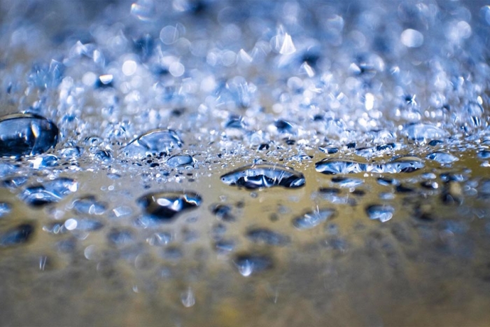 El agua de lluvia se desperdicia en el alcantarillado