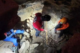 Detallaron que la entrada apenas contaba con un tiro vertical de tan sólo 50 centímetros de ancho
