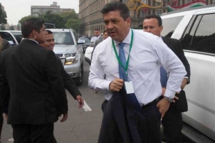 Juez federal frena retiro de escoltas a Cabeza de Vaca, ex gobernador de Tamaulipas