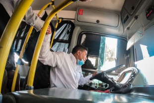 Tianguis y transporte público, focos de contagio de COVID-19