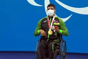 ¡Segunda medalla de oro! Jesús Hernández gana el primer lugar en natación