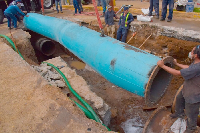 Concluye CAEM reparación de una fuga de agua potable en el sistema Lerma-Cutzamala