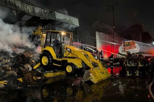 Controlan incendio en Central de Abasto; no hay heridos