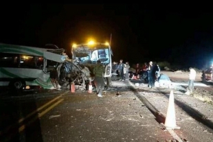 16 muertos por choque en carretera de Sonora