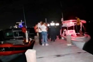Barco turístico se hunde en Isla Mujeres; reportan 4 fallecidos