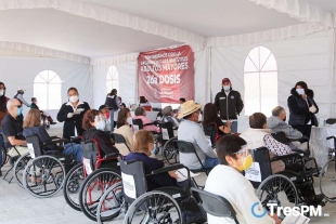 Aplican segunda dosis de vacuna contra la COVID-19 en Metepec y San Mateo Atenco