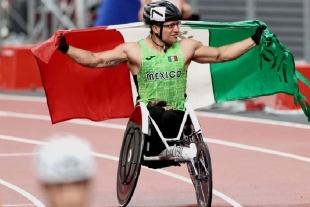 Juan Pablo Cervantes gana medalla de bronce en atletismo