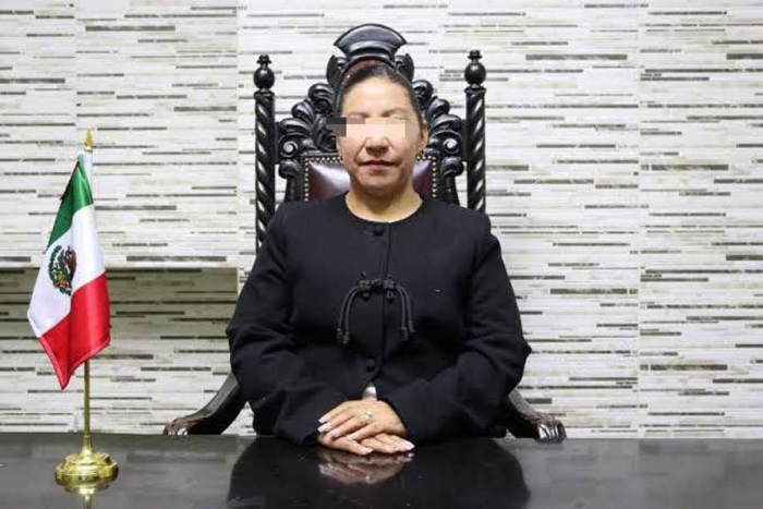 Cabe recordar que la alcaldesa fue señalada por Miriam, psicóloga del DIF municipal, quien la acusó de haberla agredido físicamente