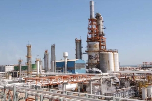 AMLO reconoce sobrecosto de 30% en refinería de Dos Bocas