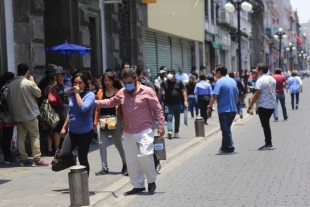 Puebla retoma el uso obligatorio del cubrebocas ante el repunte de casos de COVID-19
