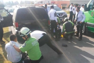 Conductor se duerme y se lleva a dos cadetes