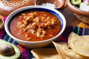 Pozole: descubre la historia detrás de uno de los platillos mexicanos por excelencia