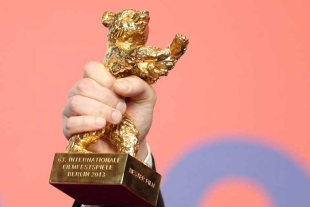 ¡Talento mexicano! Alonso Ruizpalacios y Gael García Bernal van por el Oso de Oro