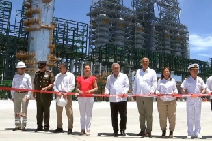 Refinería de Dos Bocas, un sueño hecho realidad: AMLO