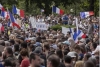Protestas invaden París por “pase sanitario”