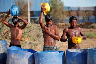 India: 96 personas mueren por sofocante ola de calor en los dos estados más poblados