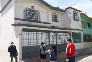 Catea FGJEM inmueble en Toluca donde asegura manuscritos con mensajes intimidatorios al parecer firmados por integrantes de la Familia Michoacana