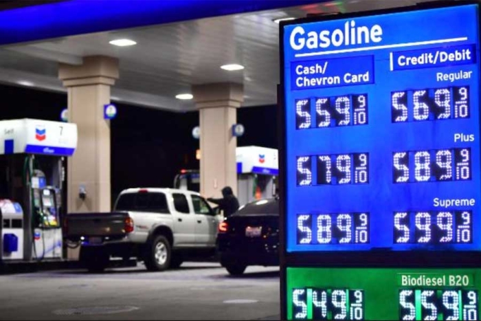 Supera los 5 dólares galón de gasolina en Estados Unidos