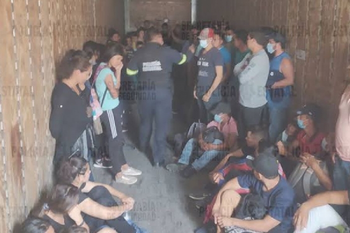 Rescatan 86 migrantes centroamericanos en Atizapán
