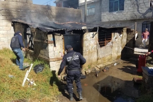 Cortocircuito provoca incendio en una casa de Tenango del Valle; no se reportan heridos