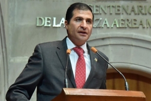 El presidente municipal de Toluca, Juan Maccise 