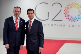 FGR acusa a Enrique Peña y Videgaray de crear red de sobornos