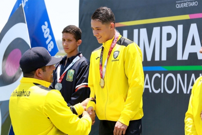 Matan a atleta juvenil olímpico en plaza comercial