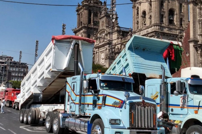 Transportistas alistan bloqueos en CDMX