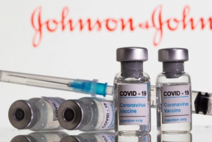 Expertos recomiendan a la FDA aprobar vacuna de J&amp;J