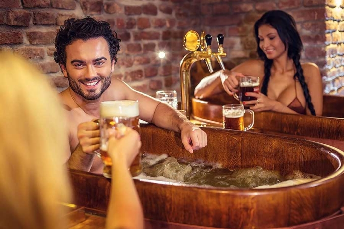 Qué es un Beer Spa y por qué debes ir a uno