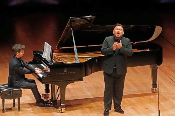 Para cerrar con broche de oro, el cantante de ópera visitará la sala principal del Palacio de Bellas Artes