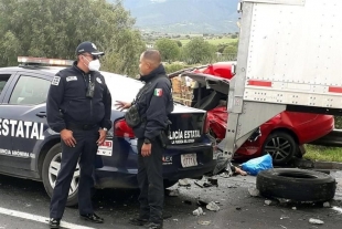 Mueren dos personas por accidente en Circuito Exterior Mexiquense