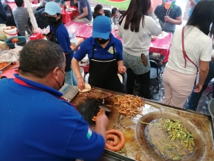 Realizan con éxito feria del taco en Zinacantepec