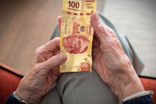 Aumenta pensión de adultos mayores a 3100 pesos