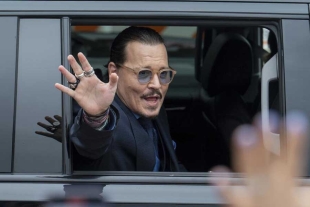 Johnny Depp gana demanda por difamación contra su exesposa Amber Heard