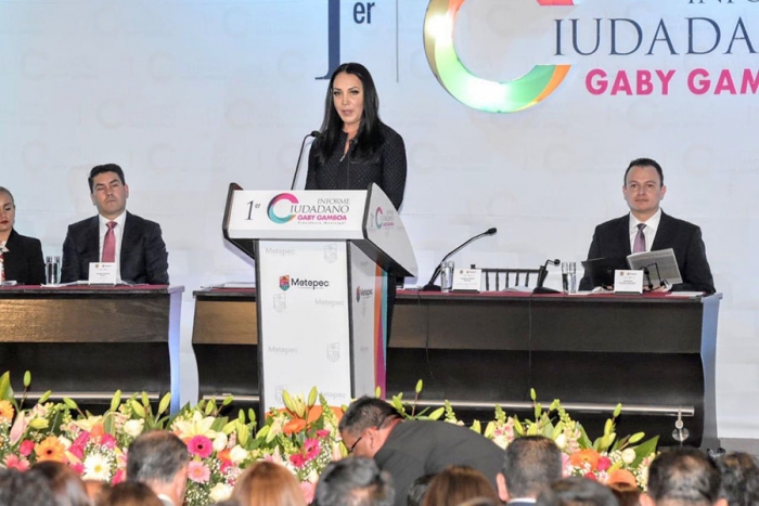 Gabriela Gamboa presentó su primer informe en Metepec