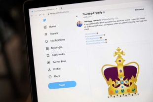 La familia real británica se moderniza y crea emoji especial para la coronación de Carlos III
