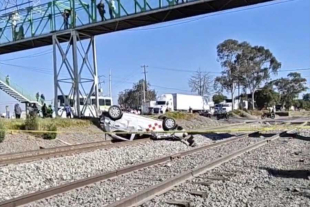 Luego del incidente, servicios de emergencia fueron requeridos en el lugar para atender a dos mujeres