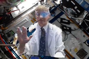 NASA logra la primera ”holoportación” de un doctor en el espacio