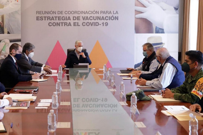 Llevan a cabo reunión para dar seguimiento a la estrategia de vacunación contra COVID-19 en Edoméx