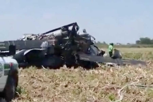 Helicóptero de Semar se desploma en Los Mochis, Sinaloa; reportan 14 muertos