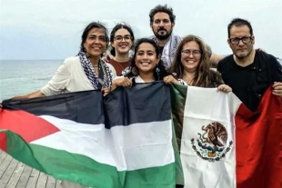 La Cancillería detalló que la connacional que viajaba en la embarcación de apoyo legal de la Flotilla también se encuentra bien y mantiene comunicación con ella.