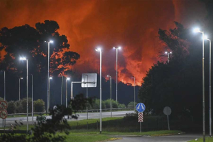 Los primeros reportes indican que el estallido habría ocurrido al interior de un depósito de una empresa de agroquímicos