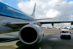 Asociación de aerolíneas estima que los aviones tardarán 30 años en dejar de contaminar