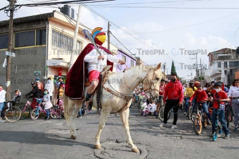 Recorren parroquias en Capultitlán