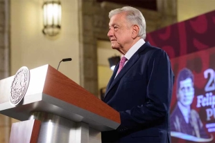 López Obrador aseguró que ya se tiene el abasto de medicinas al 100%, los médicos y especialistas necesarios, además que no se tienen problemas financieros